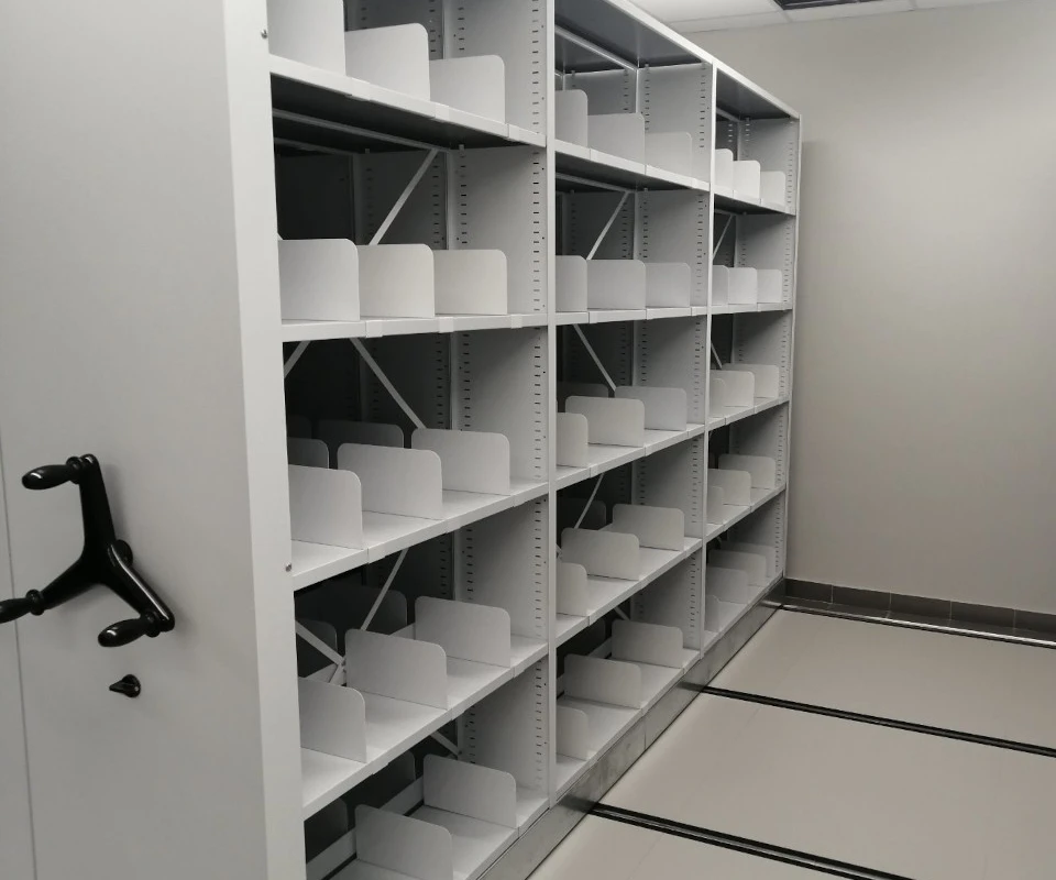 Разделитель папок на полке