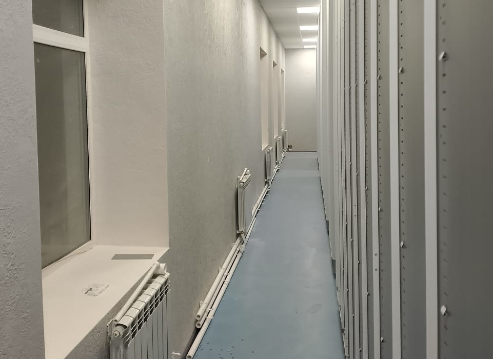 Мобильные стеллажи в архиве